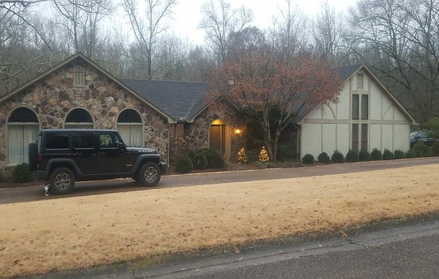 1st image of 209 Creekside Dr