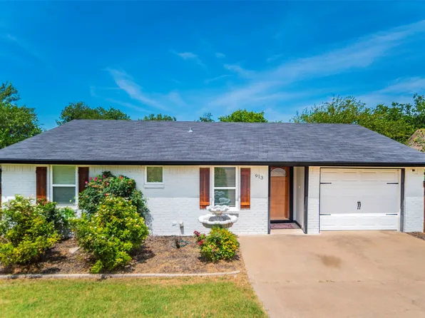 913 Duke St, Weatherford, TX 76086