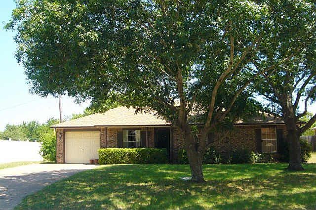 1st image of 211 E Milas Ln