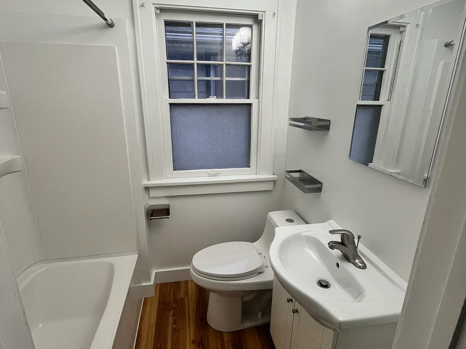 2 bed, 850 sqft, $1,100 — Photo 3