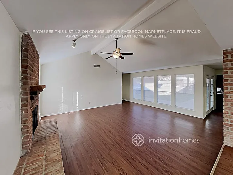 15834 Fox Springs Dr — Photo 3