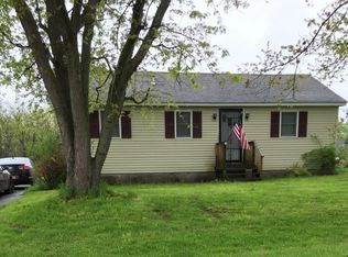 121 Horan Rd, Syracuse, NY 13209
