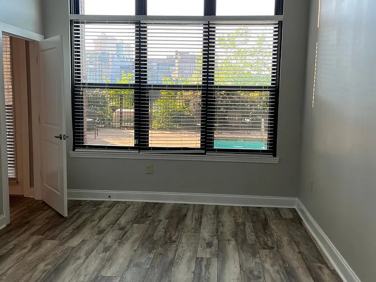 W Blount Ave — Photo 10