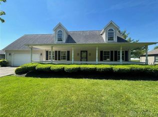 9087 Stillwater Dr, Bradford, OH 45308