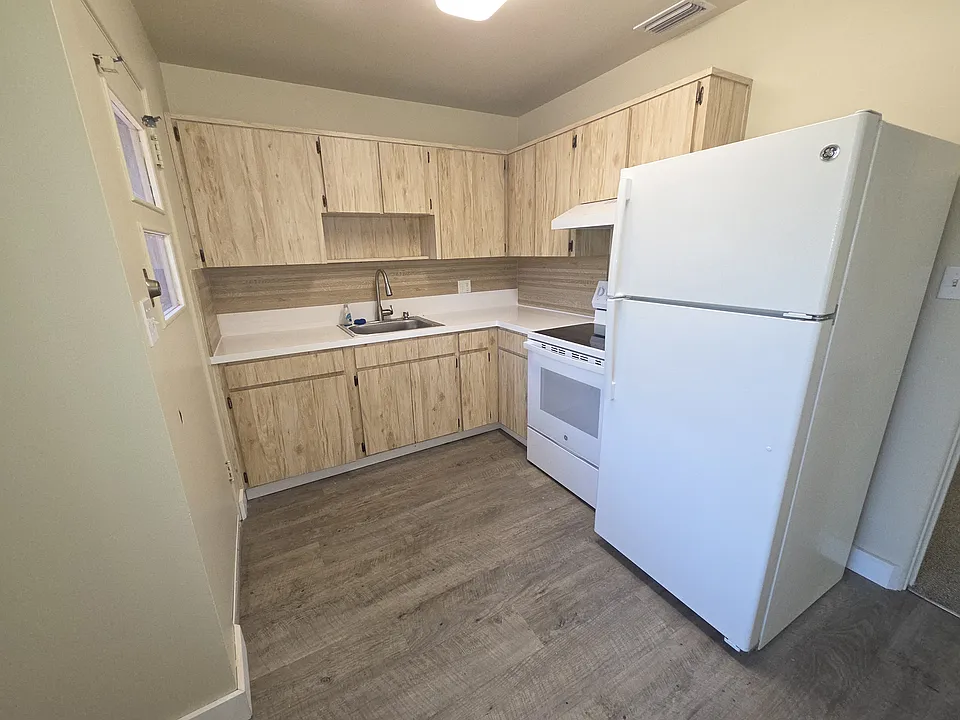 Kitchen, new stove, sink, faucet