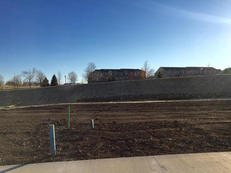 2nd image of 1052 Southwell Enclave NE