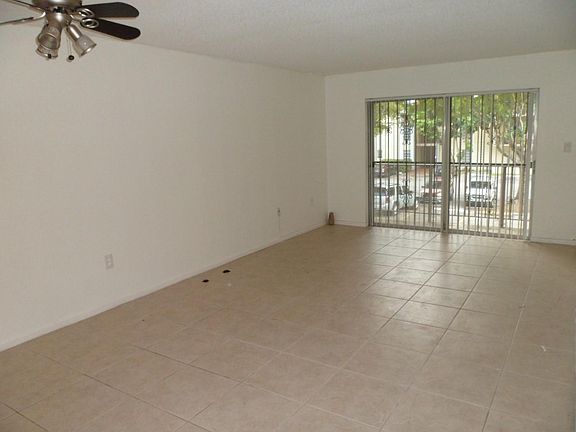 3rd image of 12035 NE 2nd Ave APT 217