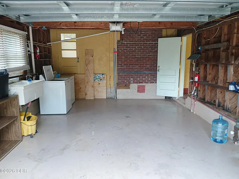 202 Tarragona Way — Photo 18