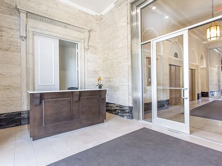 320 Walnut — Photo 15