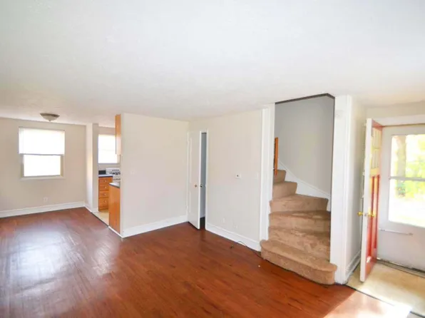 Mulberry Apartments, 1600 Mulberry St APT 10, Waynesboro, VA 22980