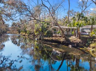 1806 River Rd NE, Steinhatchee, FL 32359