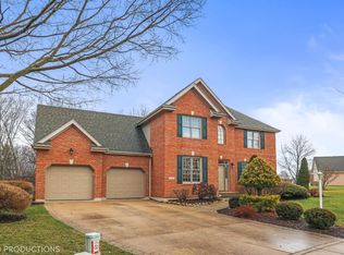 3302 Saddlebrook Xing, Valparaiso, IN 46385