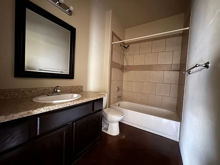 4305 Cambridge Dr — Photo 14