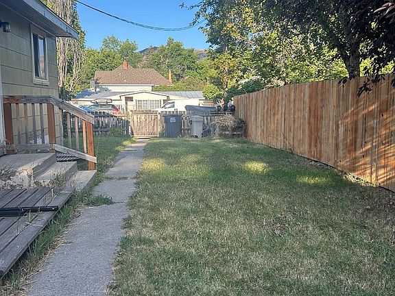 4th image of 1103 Cooper St #B