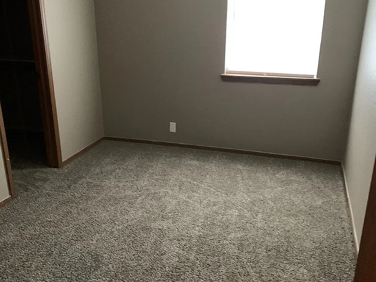11602 Vail Dr — Photo 3