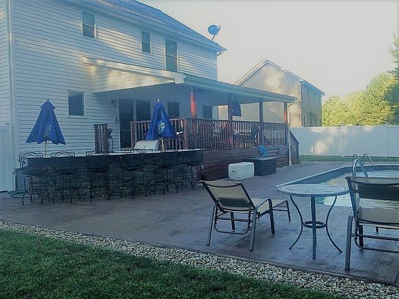 2nd image of 6021 Herons Cir