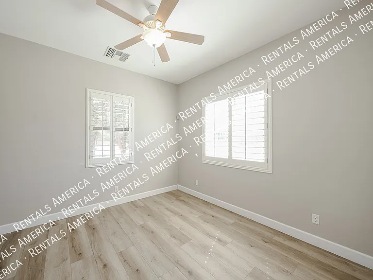 18676 E Braeburn Ln — Photo 12