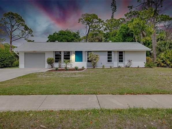 470 Artists Ave, Englewood, FL 34223