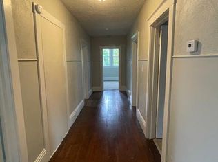 710 E Grand River Ave #B, Howell, MI 48843