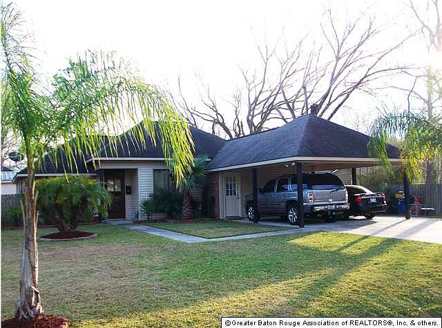 1st image of 1040 Aime St