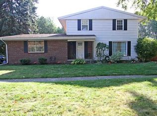 6215 Valley Stream Rd, Toledo, OH 43615