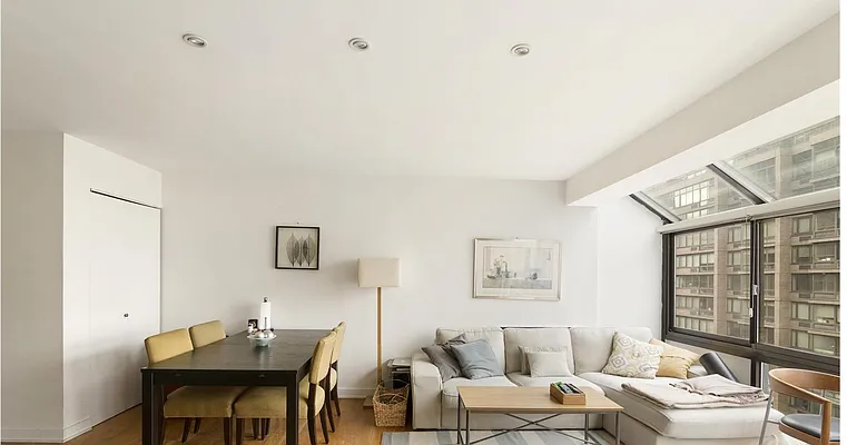 Rented by Compass | media 7