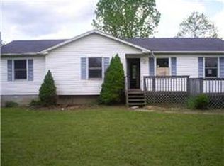 336 S B St, Hillsboro, TN 37342