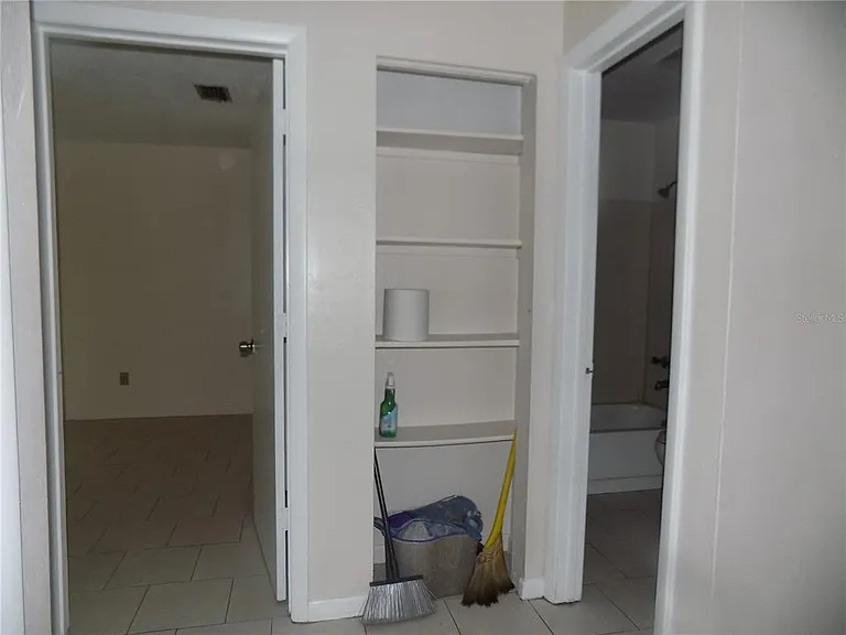 6124 SW 10th Pl #A — Photo 8