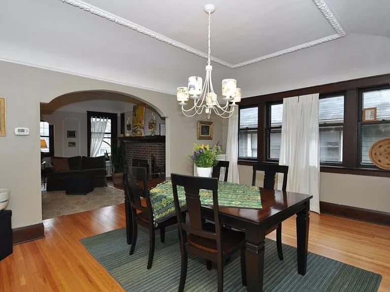 2745-2747 N Downer Ave #2747 - UPPER — Photo 6