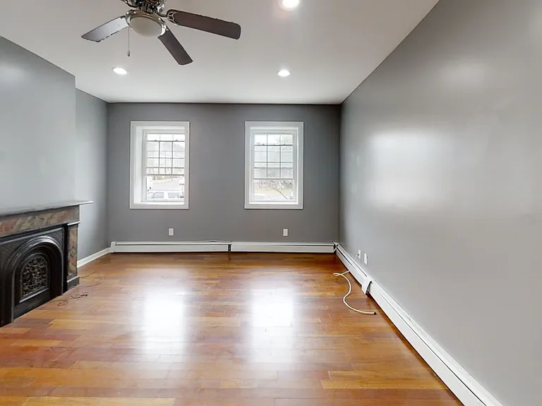 171 Quail St — Photo 8
