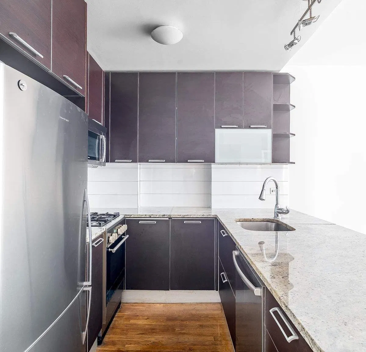 502 Ninth Avenue — Photo 2