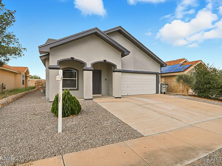 12325 Tierra Bella Dr — Photo 2