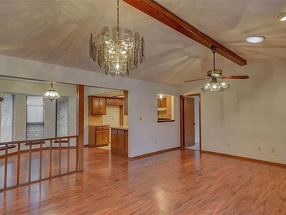 5th image of 2130 Jackson Dr