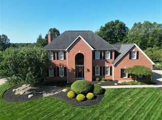 805 Dogwood Trl, Cranberry Township, PA