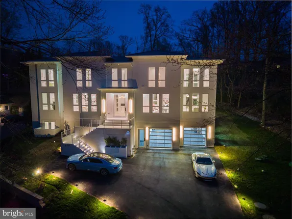 8757A Brook Rd, McLean, VA 22102