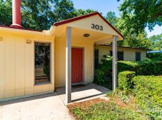 303 Washington Ave, Valparaiso, FL 32580