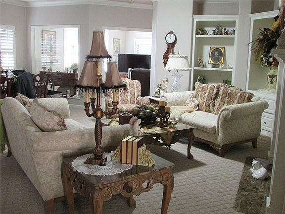 5th image of 12305 Shorehan Ct
