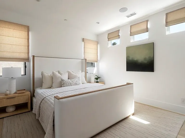428 1/2 Fernleaf Ave — Photo 26