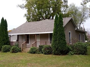 3984 Berrien St, New Troy, MI 49119