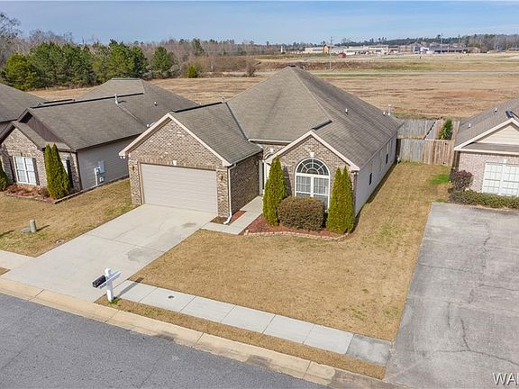 4th image of 5426 Easton Ln