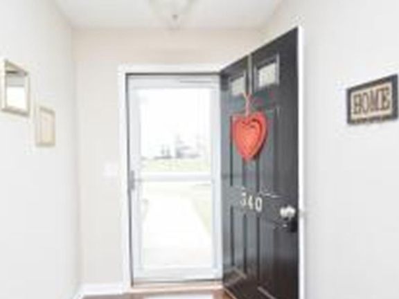 4th image of 340 Slate Dr