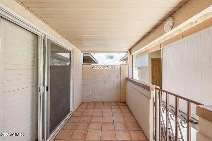 2 bed, 1.5 bath, 1112 sqft, $1,500 — Photo 2