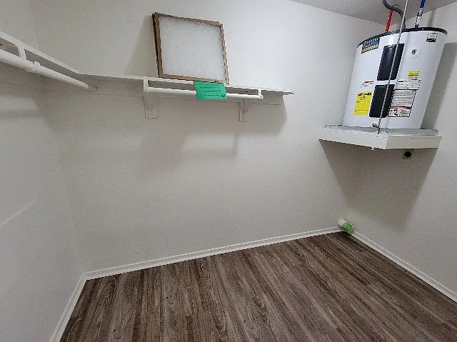 A Private Apt & Townhouse Community — Photo 72