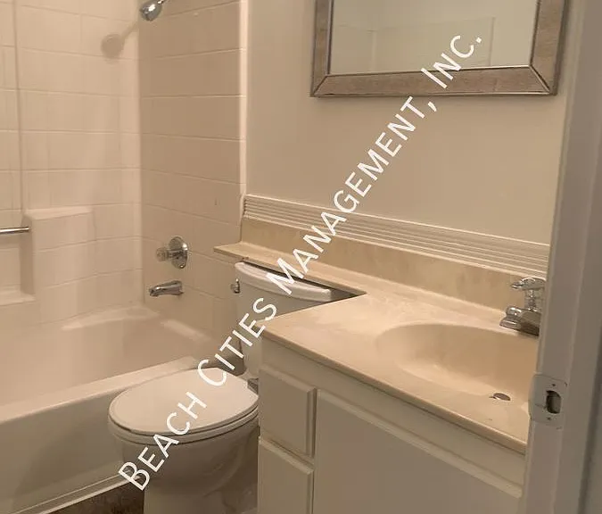 1723 Cedar Ave #211 — Photo 12
