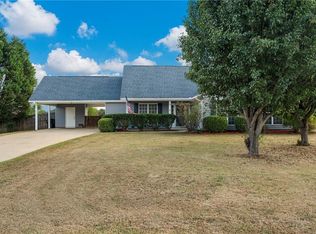 24 Whippoorwill Ln, Fort Mitchell, AL 36856