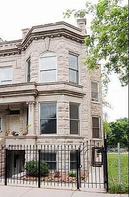 1st image of 1425 N California Ave #1