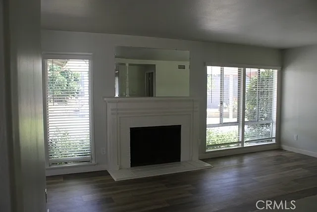 548 Stanford Ave — Photo 12