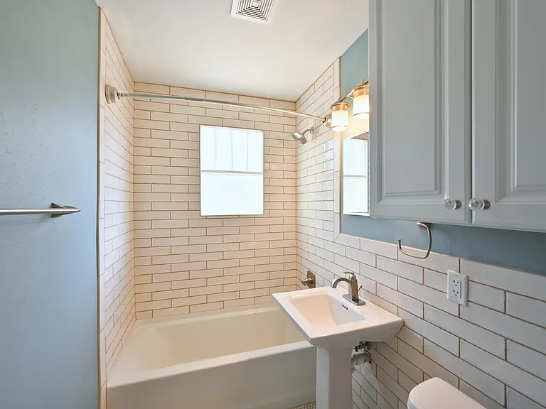 601 Ridgeway Dr #E-1 — Photo 4