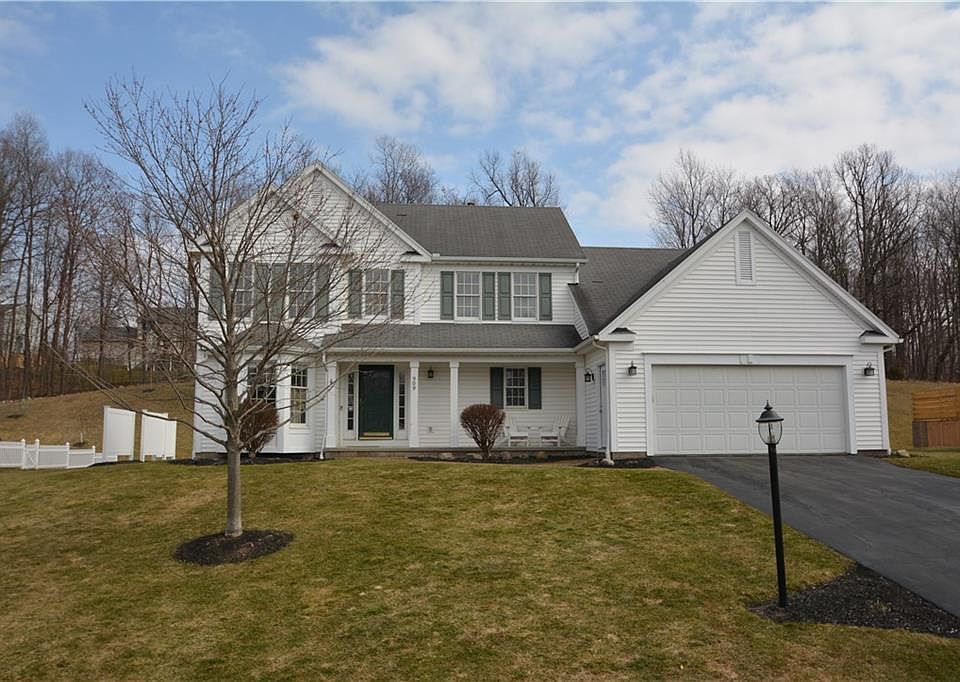 1st image of 909 Fenwick Ln