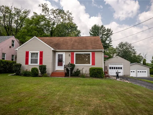 378 S 4th St, Sharpsville, PA 16150